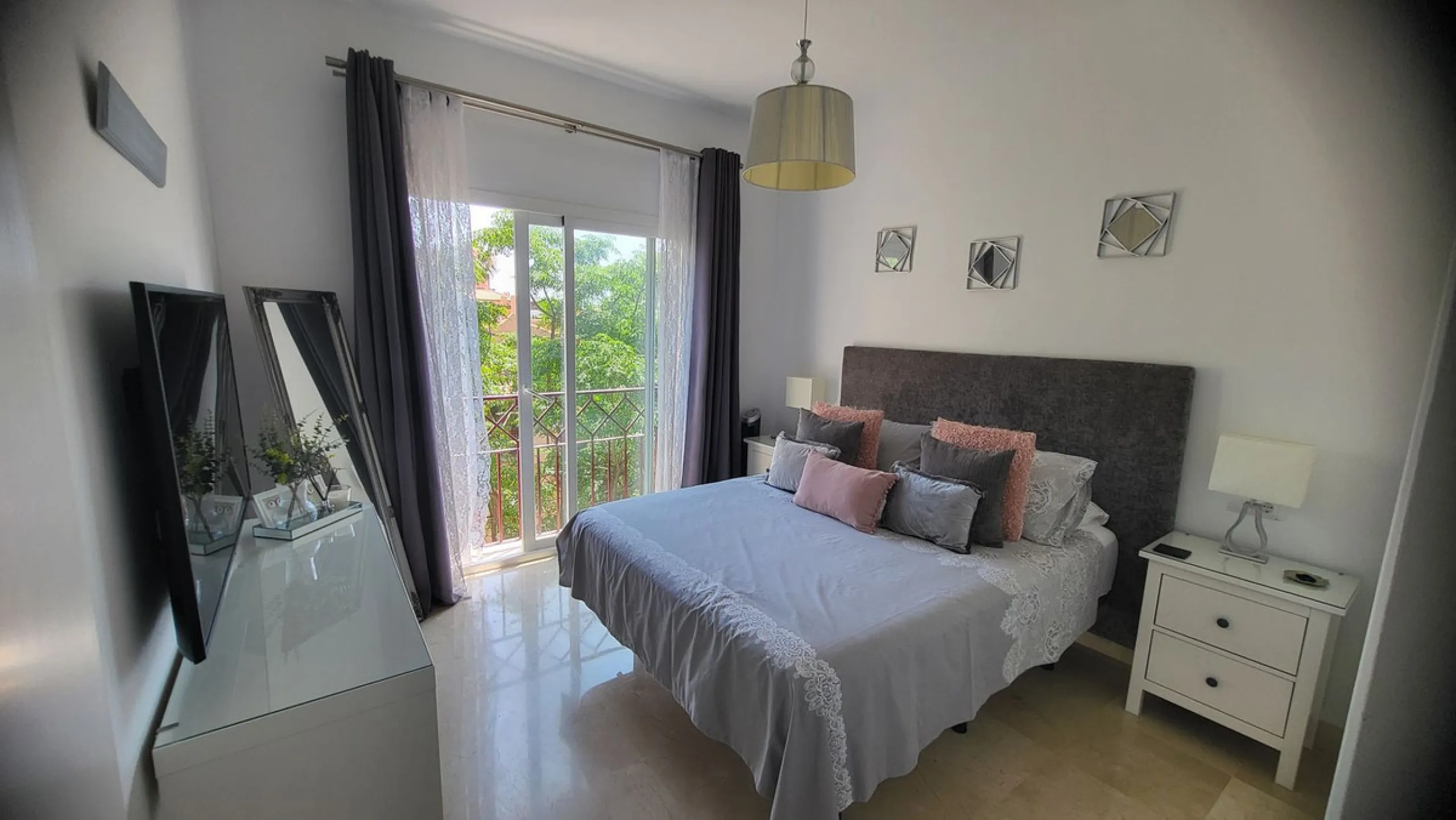 Exclusive Penthouse with Sea and Mountain Views at the Entrance of Los Flamingos.