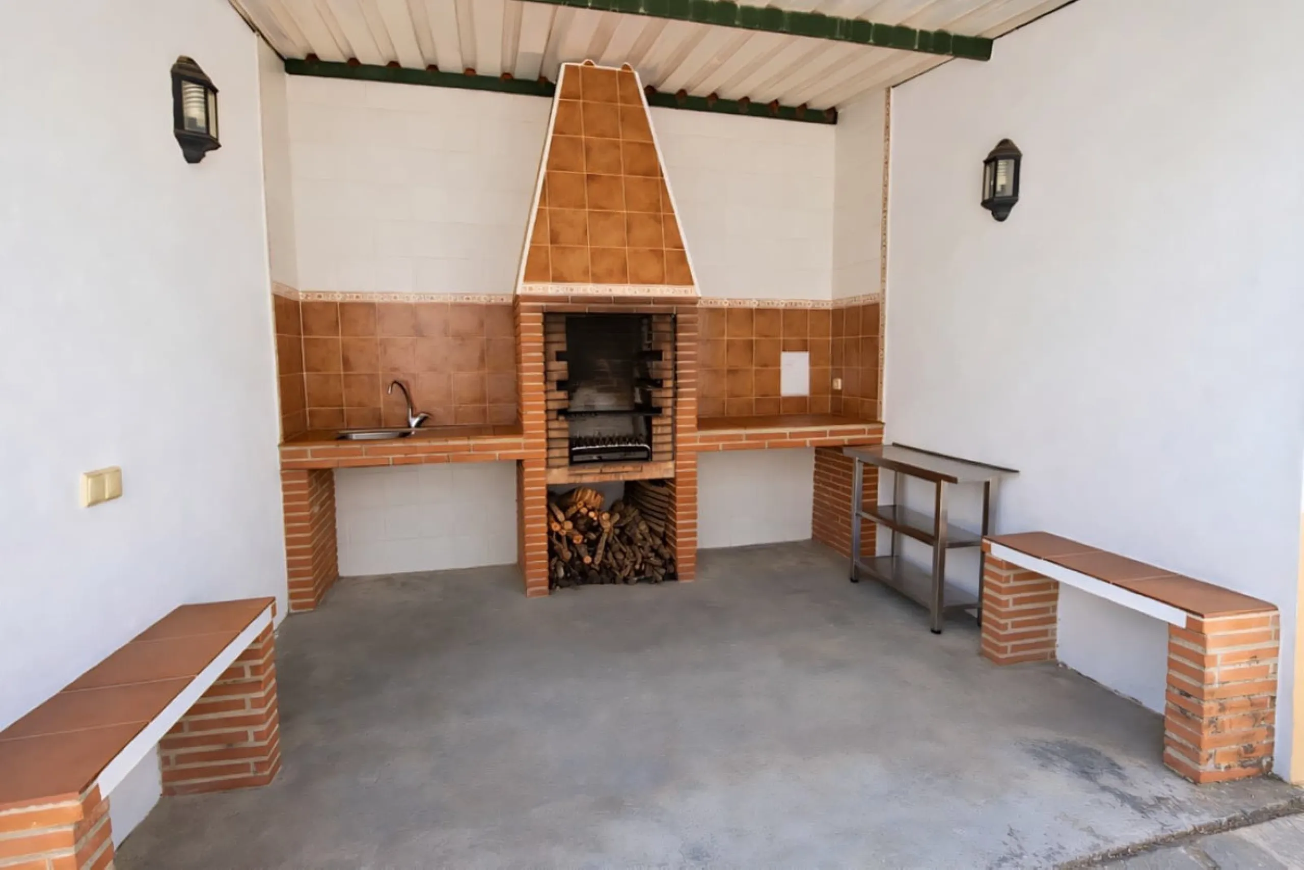 Finca with panoramic views in Ronda with private pool, productive olive grove and Andalusian house · Ideal rural tourism investment
