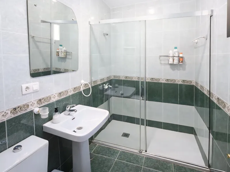 Finca with panoramic views in Ronda with private pool, productive olive grove and Andalusian house · Ideal rural tourism investment