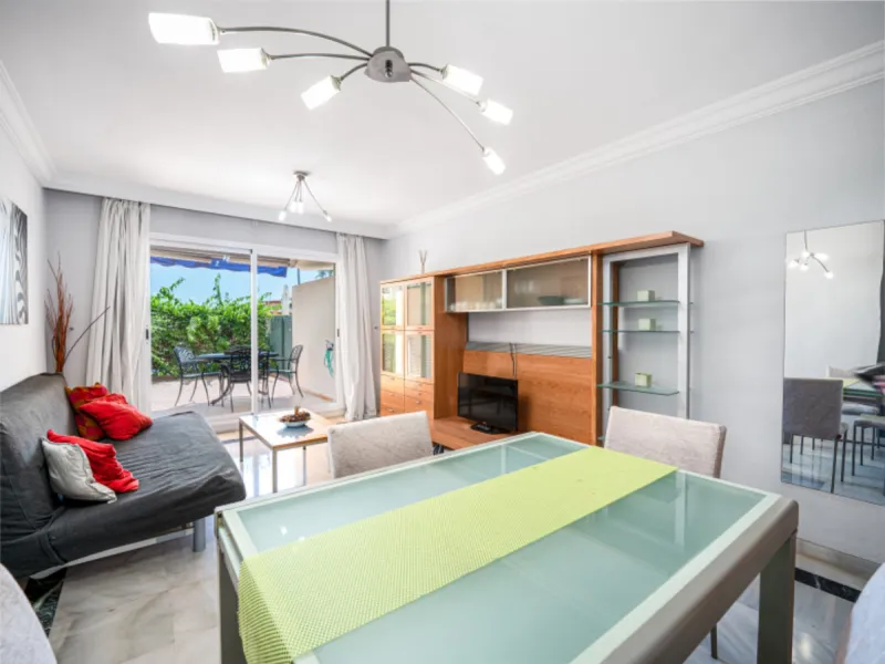 Apartment - Middle Floor Apartment в продаже в Marbella, Málaga. В доме 1 спален и 1 ванных комнат. Площадь дома 71 м²