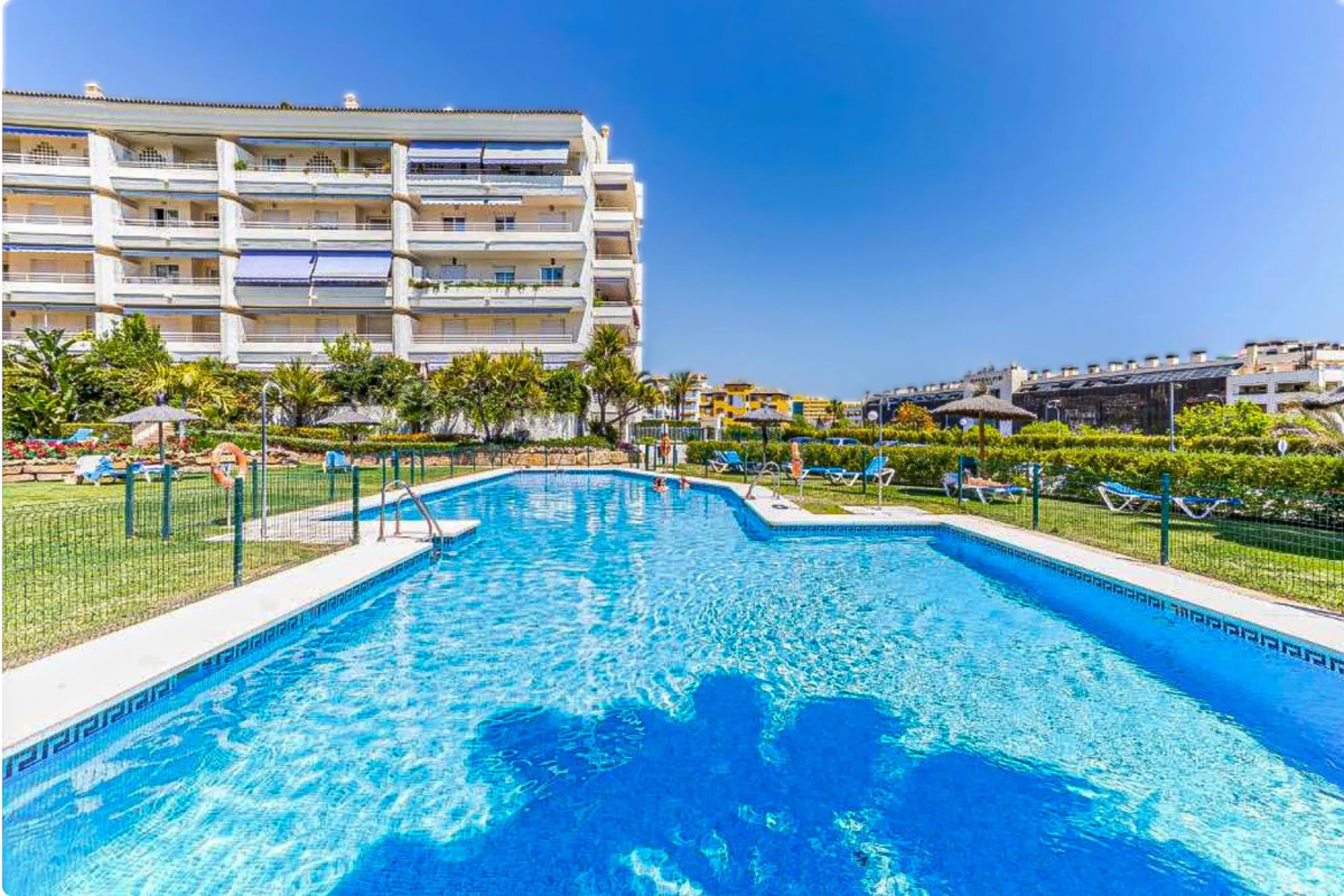 Apartment - Middle Floor Apartment в продаже в Marbella, Málaga. В доме 1 спален и 1 ванных комнат. Площадь дома 71 м²