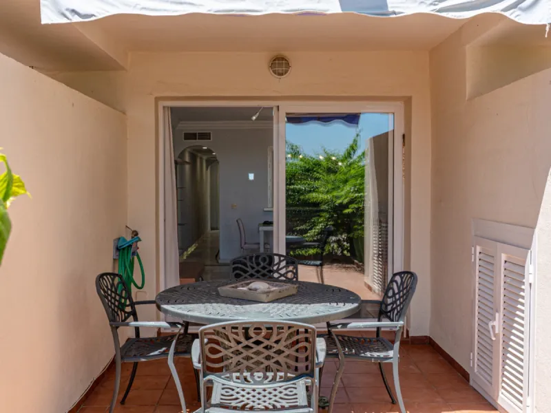 Apartment - Middle Floor Apartment в продаже в Marbella, Málaga. В доме 1 спален и 1 ванных комнат. Площадь дома 71 м²