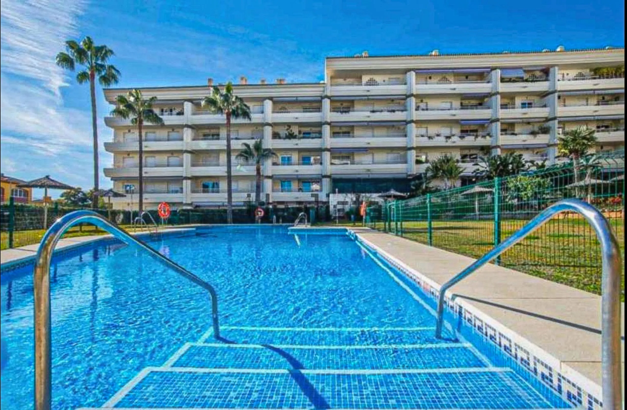 Apartment - Middle Floor Apartment в продаже в Marbella, Málaga. В доме 1 спален и 1 ванных комнат. Площадь дома 71 м²