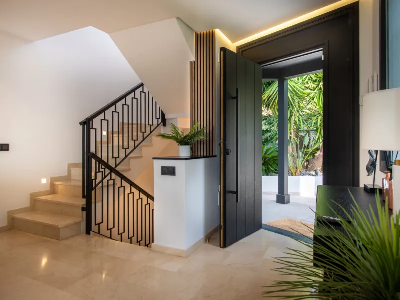 House - Detached Villa в продаже в Benahavís, Málaga. В доме 5 спален и 5 ванных комнат. Площадь дома 386 м². Площадь участка 765 м²