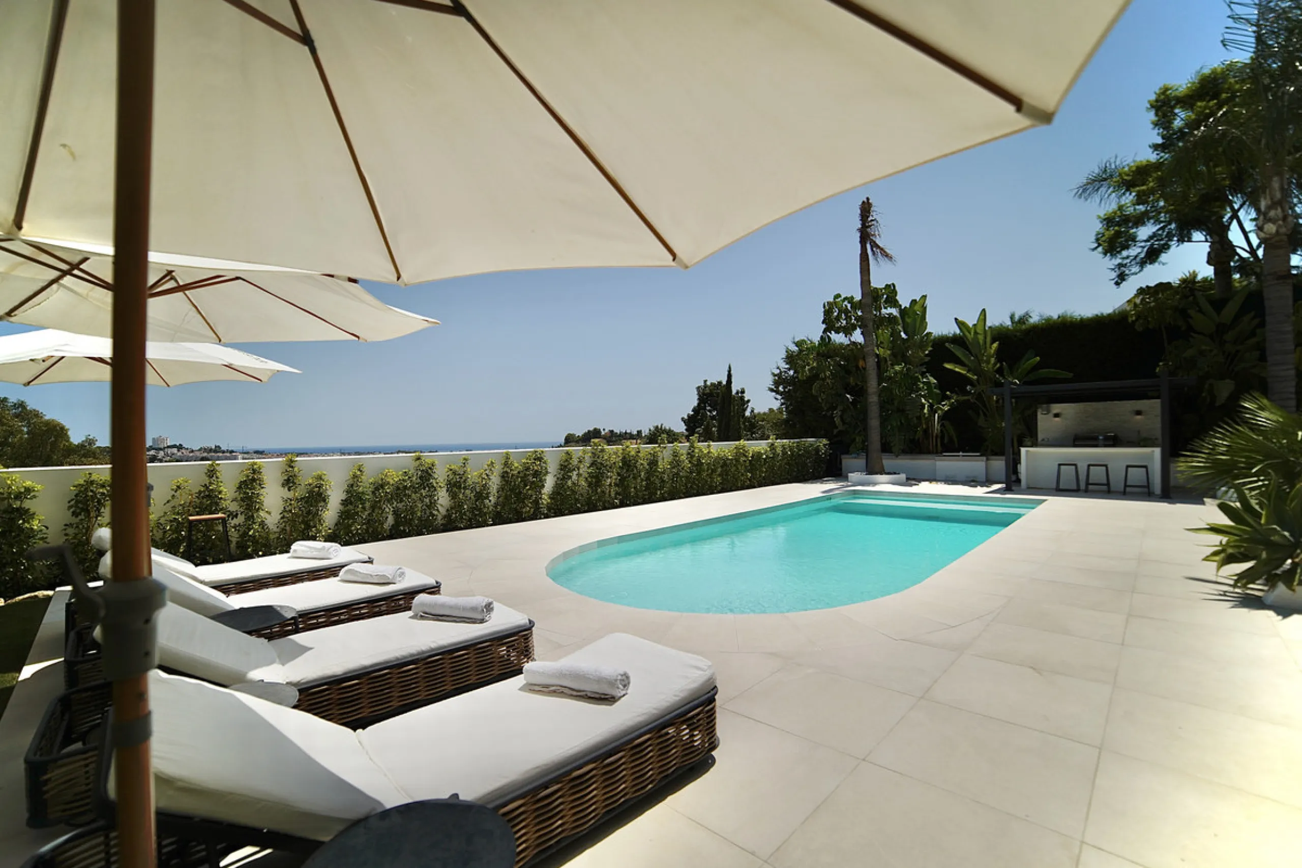 House - Detached Villa в продаже в Benahavís, Málaga. В доме 5 спален и 5 ванных комнат. Площадь дома 386 м². Площадь участка 765 м²