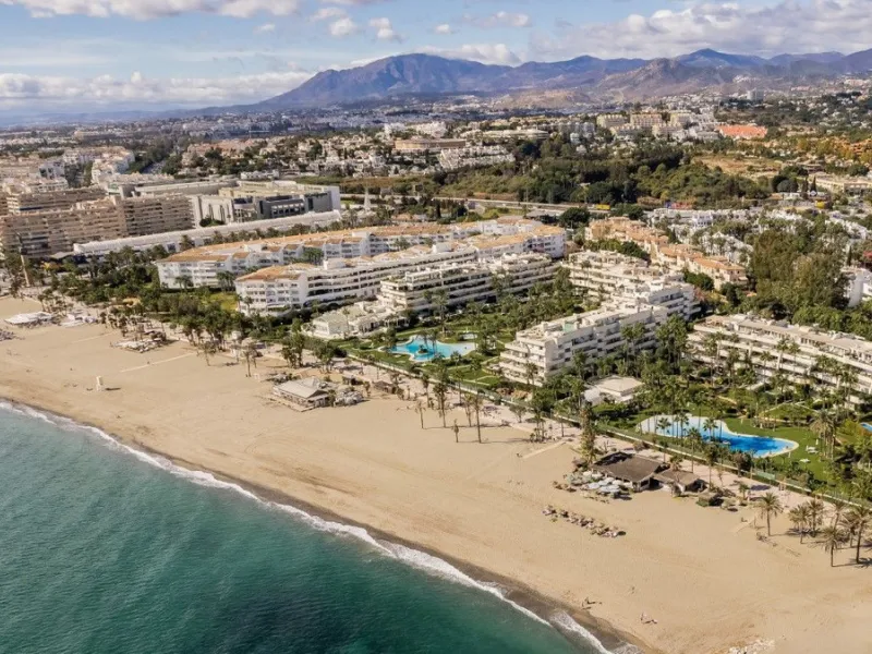 Apartment - Penthouse в продаже в Marbella, Málaga. В доме 3 спален и 3 ванных комнат. Площадь дома 221 м²