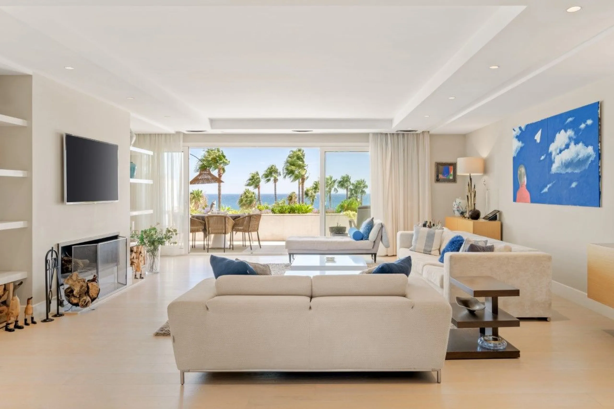 Apartment - Penthouse в продаже в Marbella, Málaga. В доме 3 спален и 3 ванных комнат. Площадь дома 221 м²