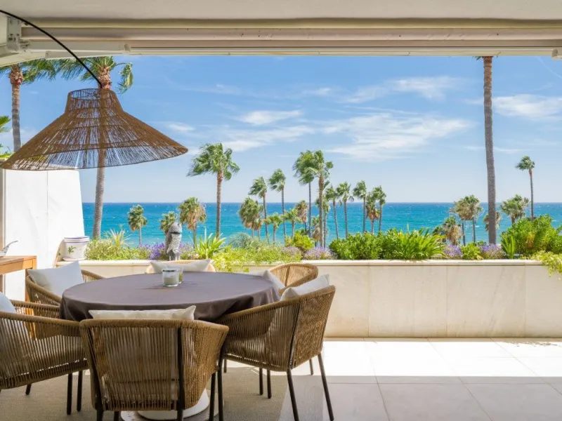 Apartment - Penthouse в продаже в Marbella, Málaga. В доме 3 спален и 3 ванных комнат. Площадь дома 221 м²