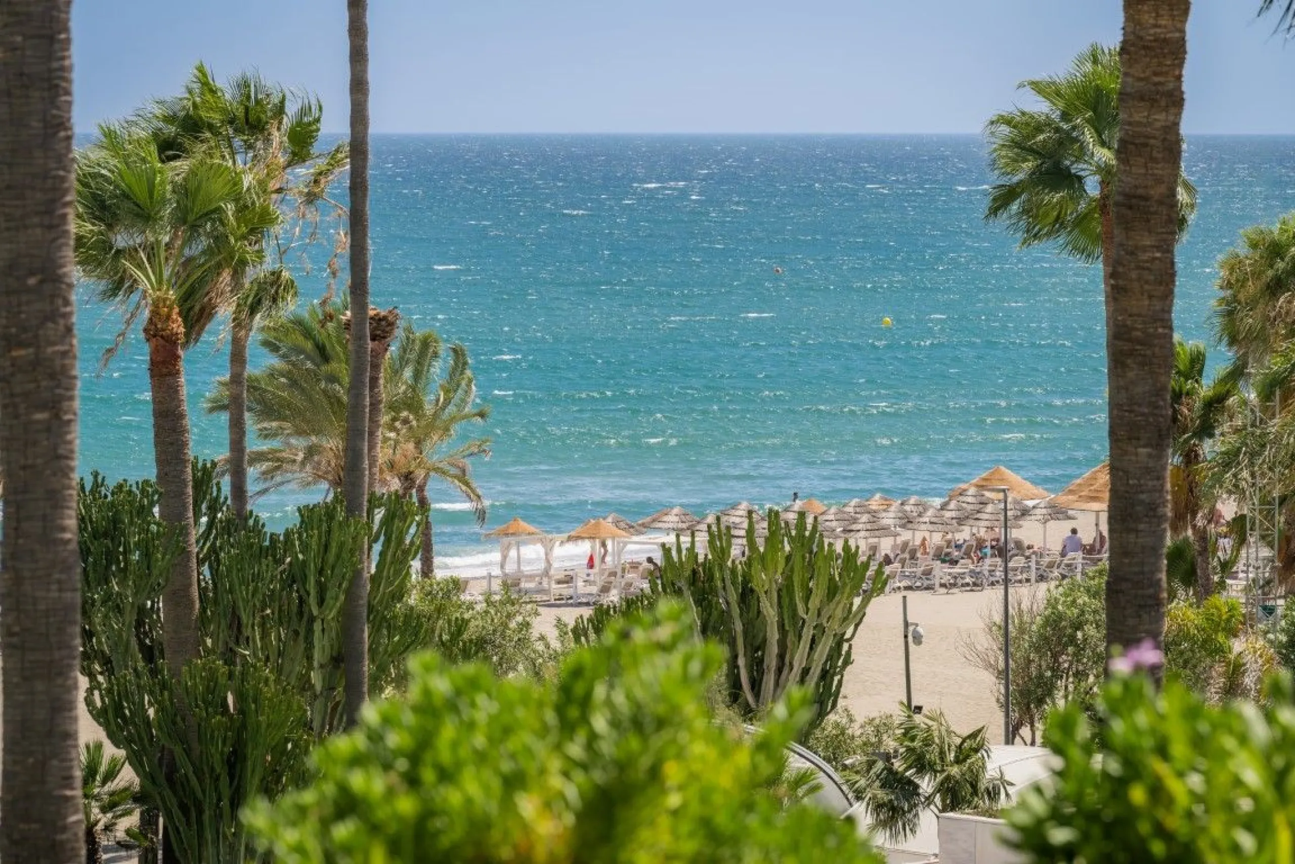 Apartment - Penthouse в продаже в Marbella, Málaga. В доме 3 спален и 3 ванных комнат. Площадь дома 221 м²