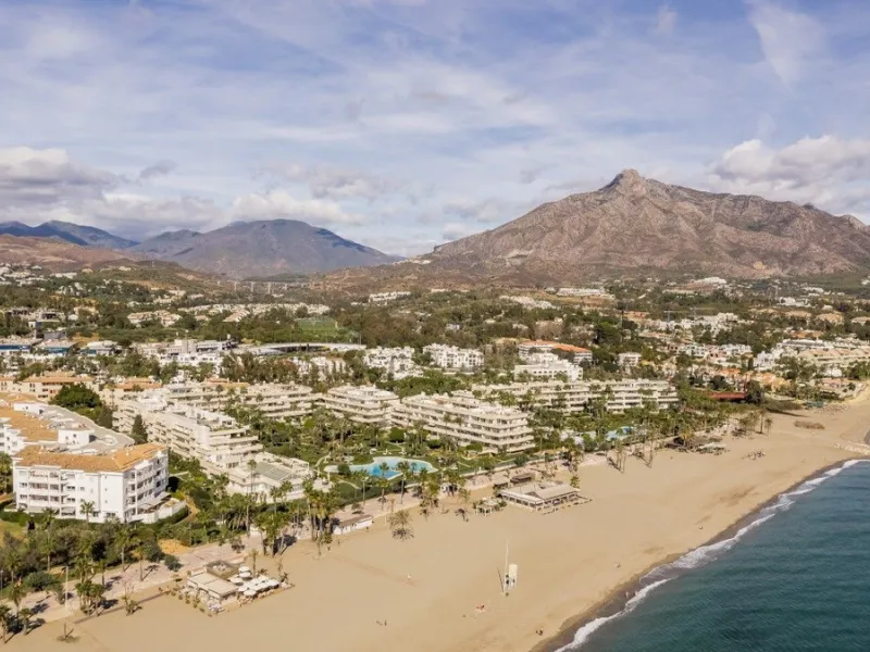 Apartment - Penthouse в продаже в Marbella, Málaga. В доме 3 спален и 3 ванных комнат. Площадь дома 221 м²