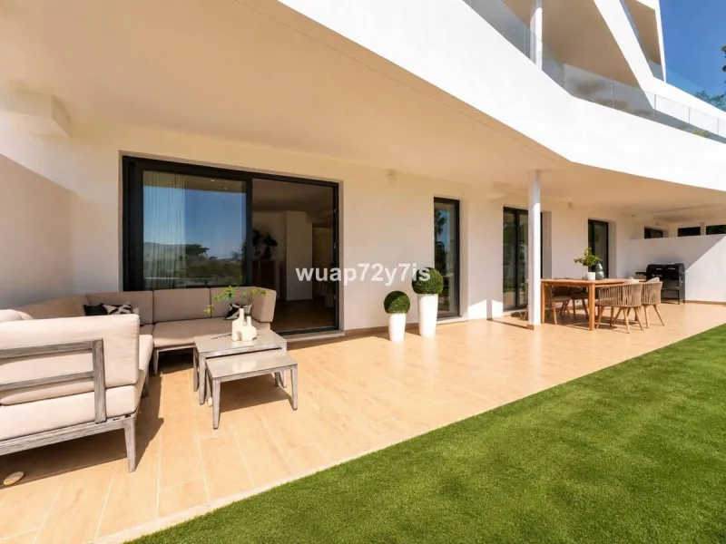 Two-Bedroom Apartment with Spacious Terrace and Sea Views in One Eighty, Estepona