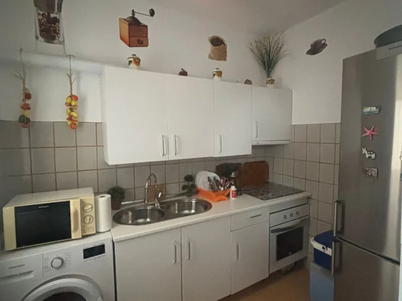 Prime Frontline Beach Apartment on Estepona's Serene Playa de Guadalobón