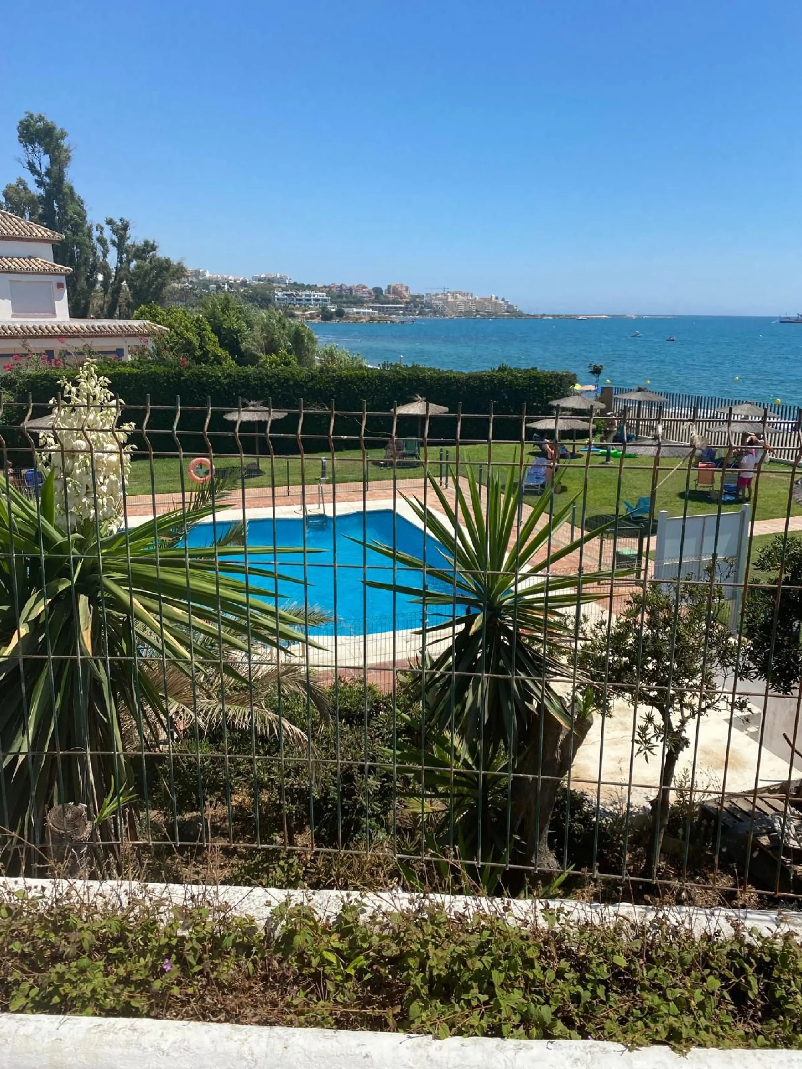 Prime Frontline Beach Apartment on Estepona's Serene Playa de Guadalobón
