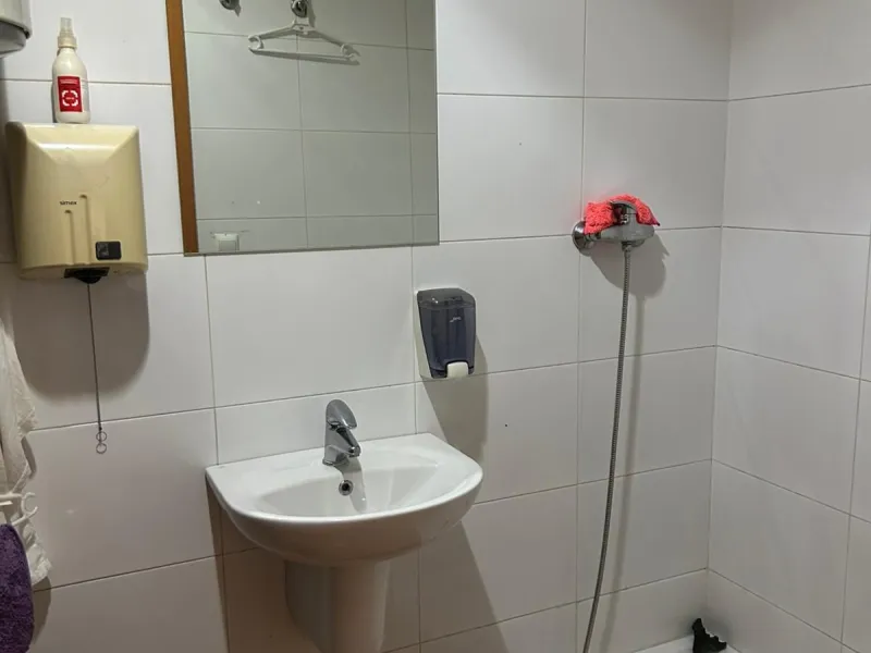 Commercial - Commercial Premises в продаже в Marbella, Málaga. Площадь дома 231 м²