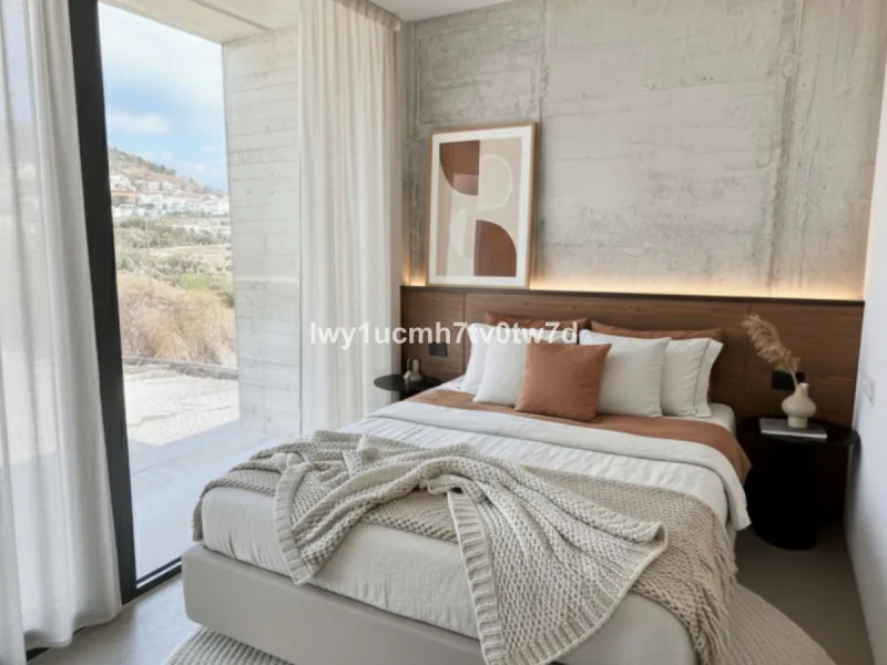 House - Detached Villa в продаже в Benalmadena, Málaga. В доме 4 спален и 3 ванных комнат. Площадь дома 303 м². Площадь участка 1149 м²