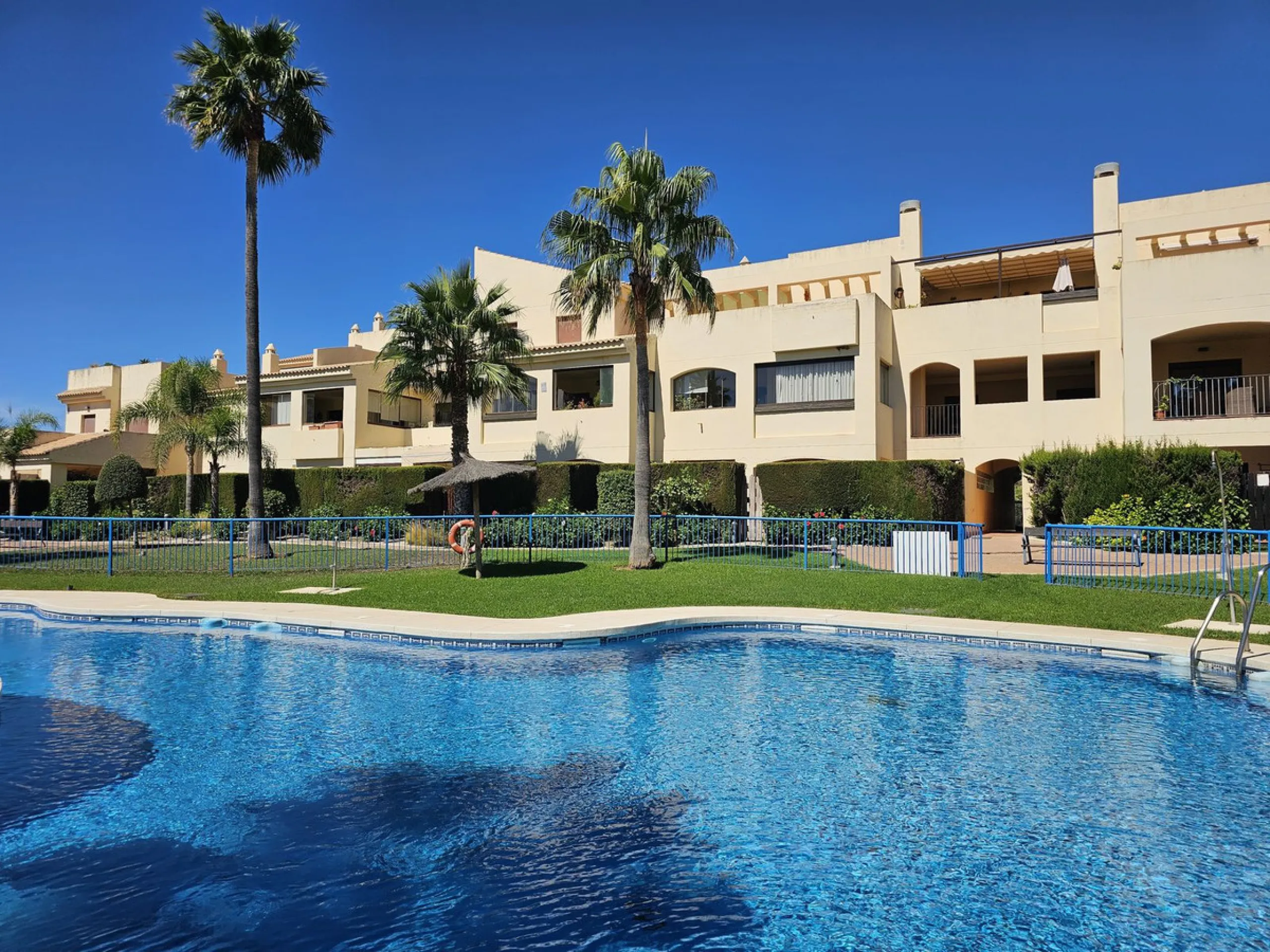 Stunning Sea View Penthouse – Just 300m from the Beach