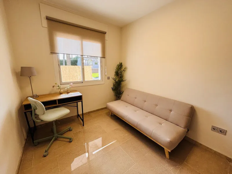 Apartment - Ground Floor Apartment в продаже в Manilva, Málaga. В доме 3 спален и 2 ванных комнат. Площадь дома 157 м²