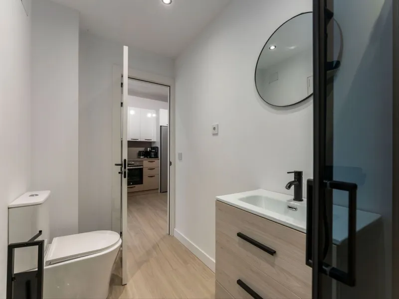 AN IDEAL SPACIOUS FAMILY HOME THAT ASO OFFERS EXCELLENT RENTAL OPPORTUNITIES