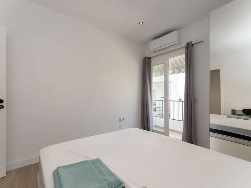 AN IDEAL SPACIOUS FAMILY HOME THAT ASO OFFERS EXCELLENT RENTAL OPPORTUNITIES