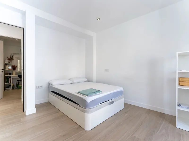 AN IDEAL SPACIOUS FAMILY HOME THAT ASO OFFERS EXCELLENT RENTAL OPPORTUNITIES