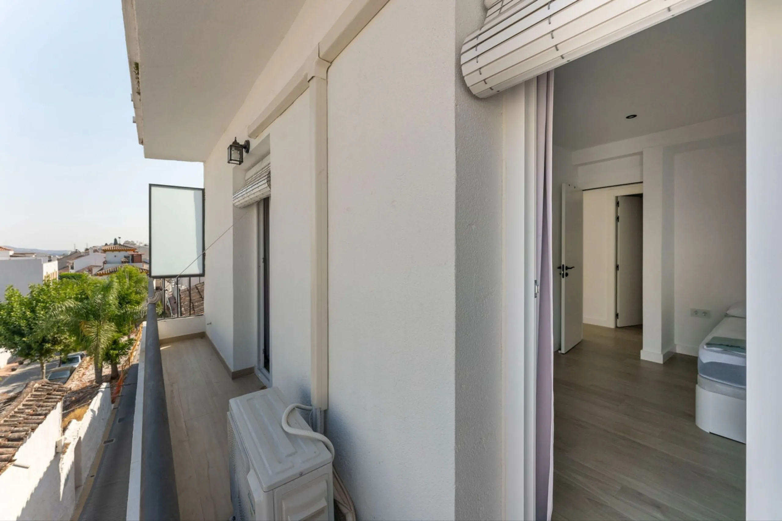 AN IDEAL SPACIOUS FAMILY HOME THAT ASO OFFERS EXCELLENT RENTAL OPPORTUNITIES