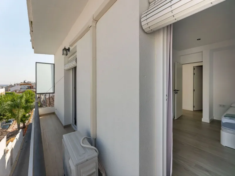 AN IDEAL SPACIOUS FAMILY HOME THAT ASO OFFERS EXCELLENT RENTAL OPPORTUNITIES