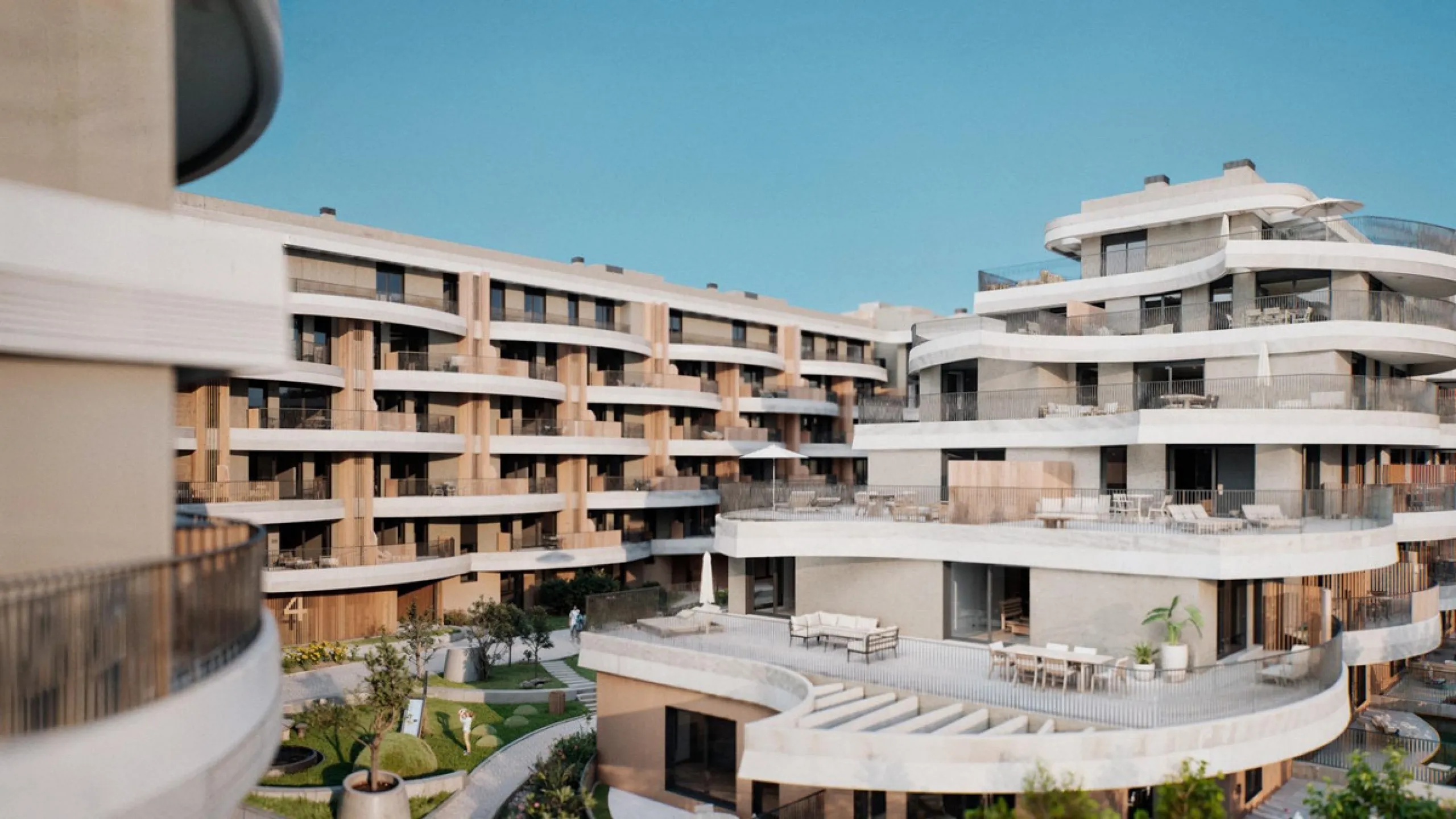 Apartment - Ground Floor Apartment в продаже в Málaga, Málaga. В доме 3 спален и 2 ванных комнат. Площадь дома 113 м²