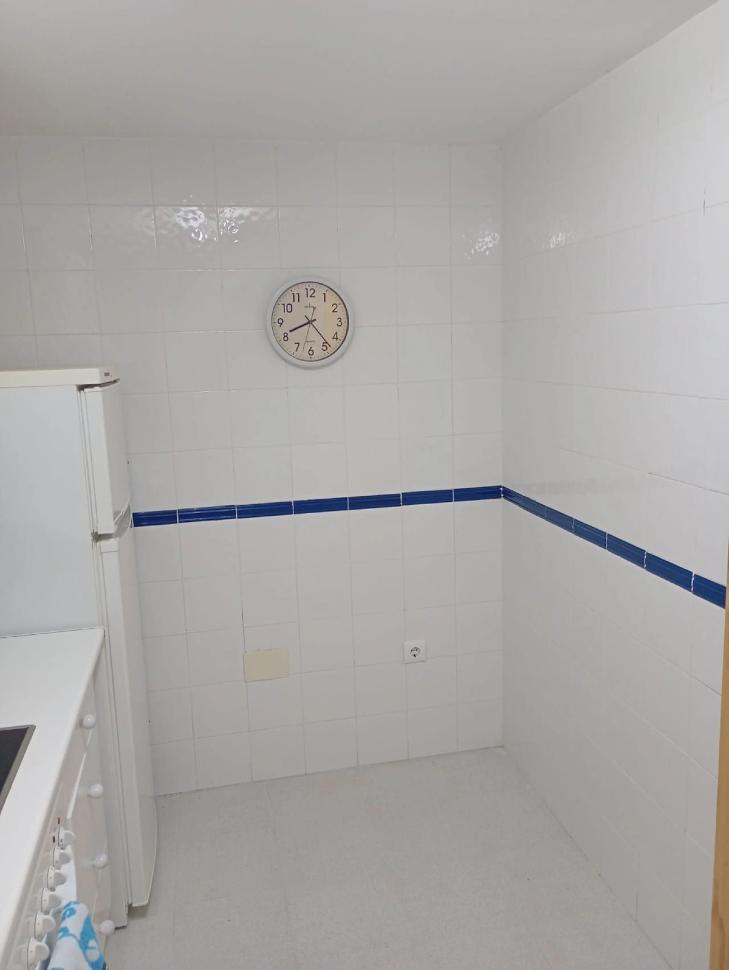 A lovely elevated ground floor apartment in the exclusive area of Selwo, Estepona.
