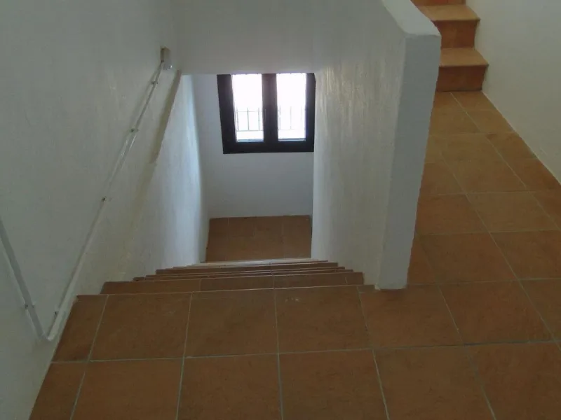 Commercial Warehouse / Storage Facility – Alhaurín el Grande (Ref: R5145055)