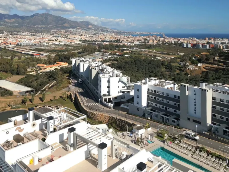 Luxury Ground-Floor CORNER-Apartment with Panoramic Sea & Mountain Views