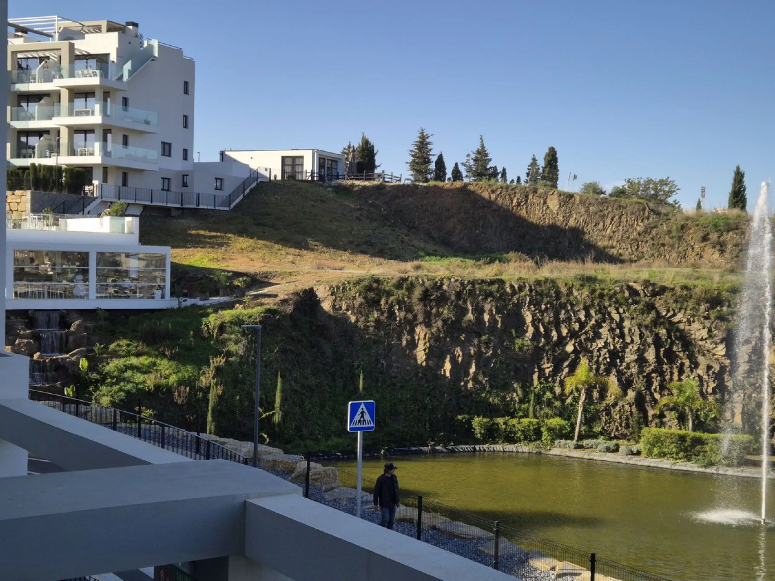Luxury Ground-Floor CORNER-Apartment with Panoramic Sea & Mountain Views