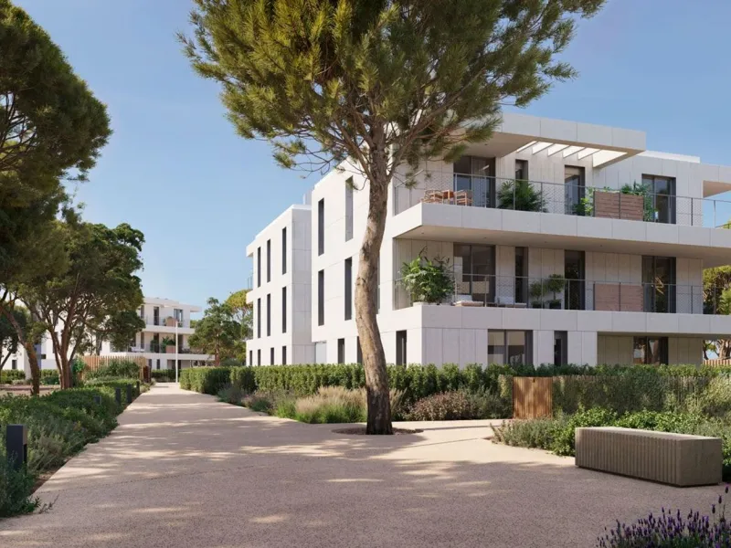 Exclusive 3-Bedroom Apartment with Spacious Terrace on the Costa Dorada