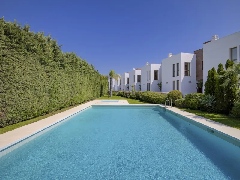 This beautifully presented 3 level townhouse combines space, comfort, and privacy with exceptional views. Offering 3 bedrooms, 2 bathrooms, and a guest toilet, the home is in excellent condition throughout.