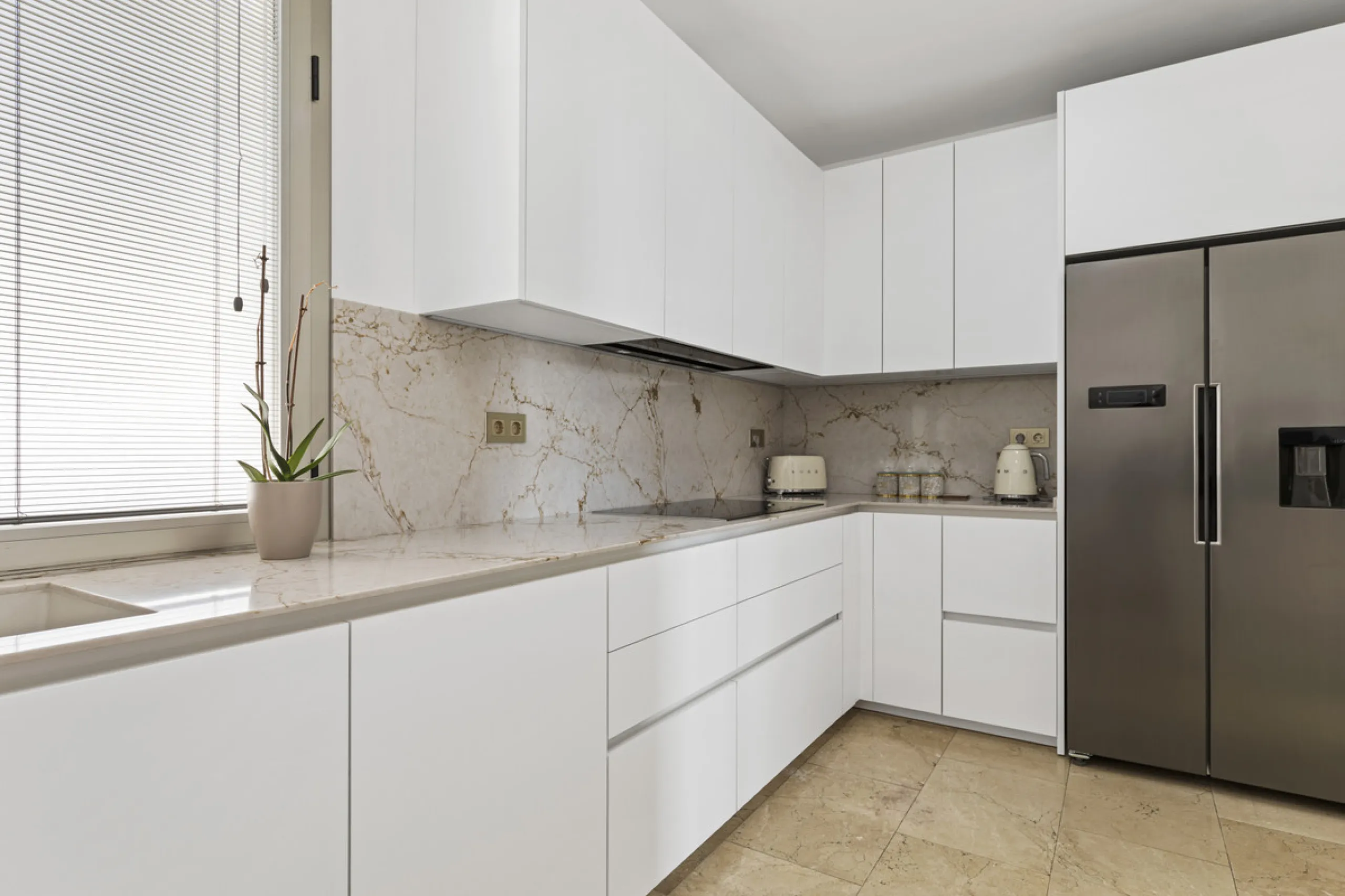 This beautifully presented 3 level townhouse combines space, comfort, and privacy with exceptional views. Offering 3 bedrooms, 2 bathrooms, and a guest toilet, the home is in excellent condition throughout.