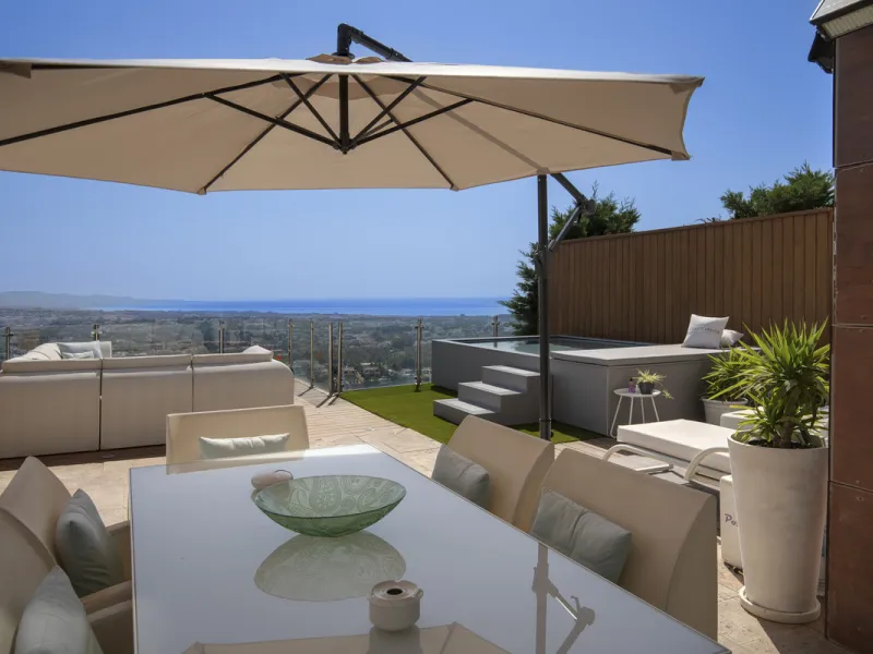 This beautifully presented 3 level townhouse combines space, comfort, and privacy with exceptional views. Offering 3 bedrooms, 2 bathrooms, and a guest toilet, the home is in excellent condition throughout.