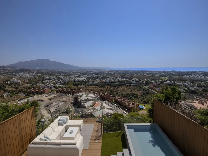 This beautifully presented 3 level townhouse combines space, comfort, and privacy with exceptional views. Offering 3 bedrooms, 2 bathrooms, and a guest toilet, the home is in excellent condition throughout.