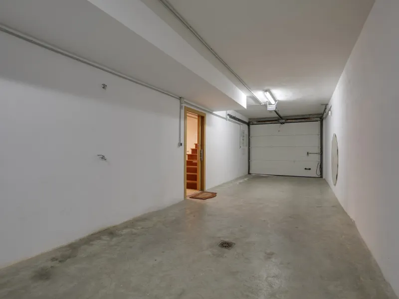 This beautifully presented 3 level townhouse combines space, comfort, and privacy with exceptional views. Offering 3 bedrooms, 2 bathrooms, and a guest toilet, the home is in excellent condition throughout.