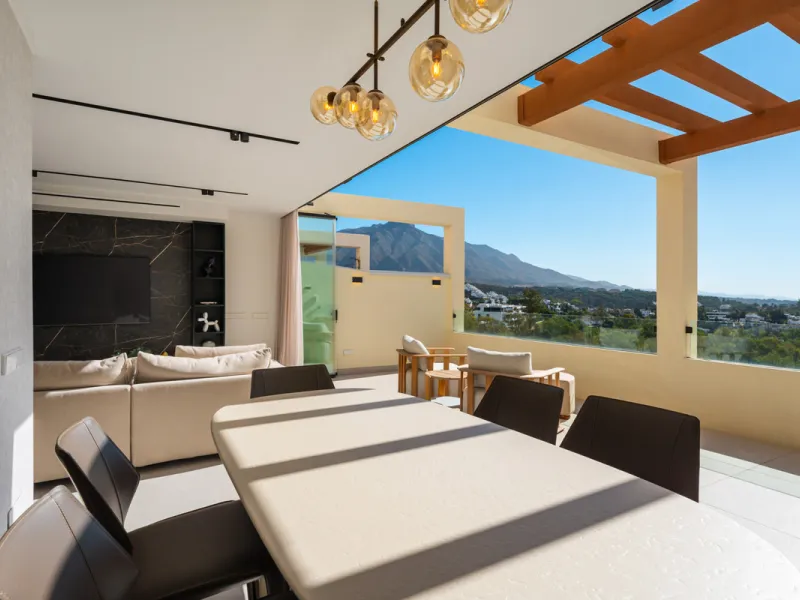 Apartment Jasmine is a beautifully renovated three-bedroom apartment for sale in the exclusive Palacetes Los Belvederes, an established residential community in Nueva Andalucía. Originally built in 2003 and fully modernised in 2024, this southeast-facing 