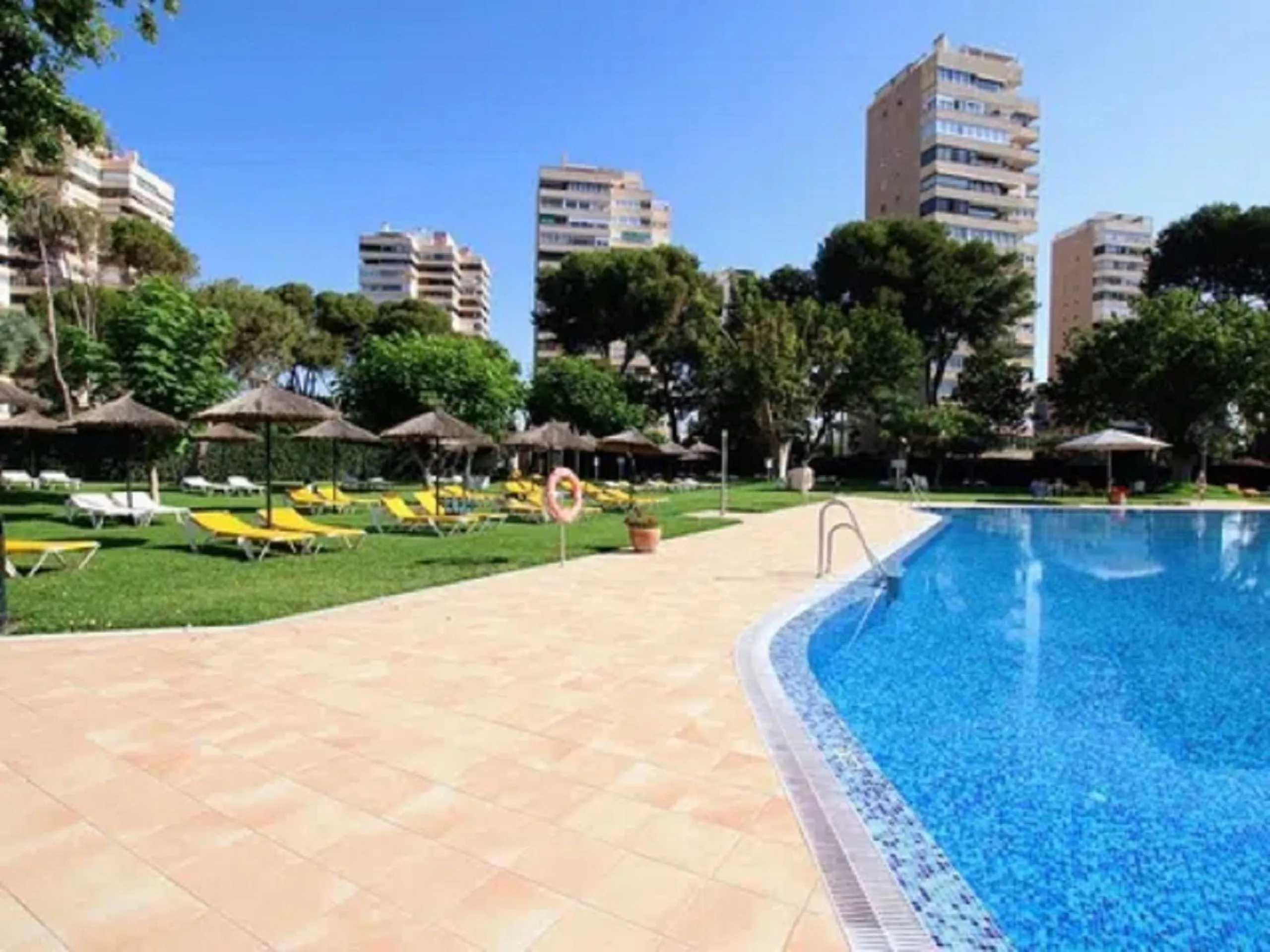 Middle Floor Apartment, Torremolinos las torres de playamar, Costa del Sol.