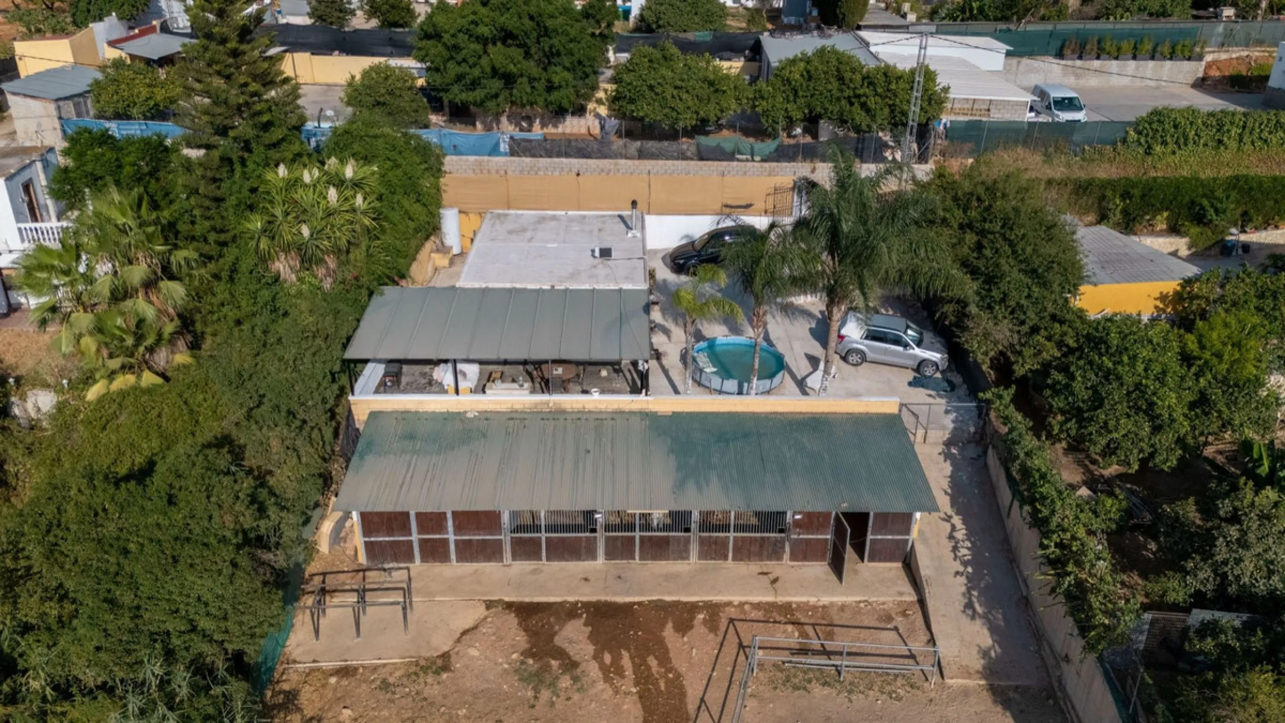 2 HOUSES AND STABLES!