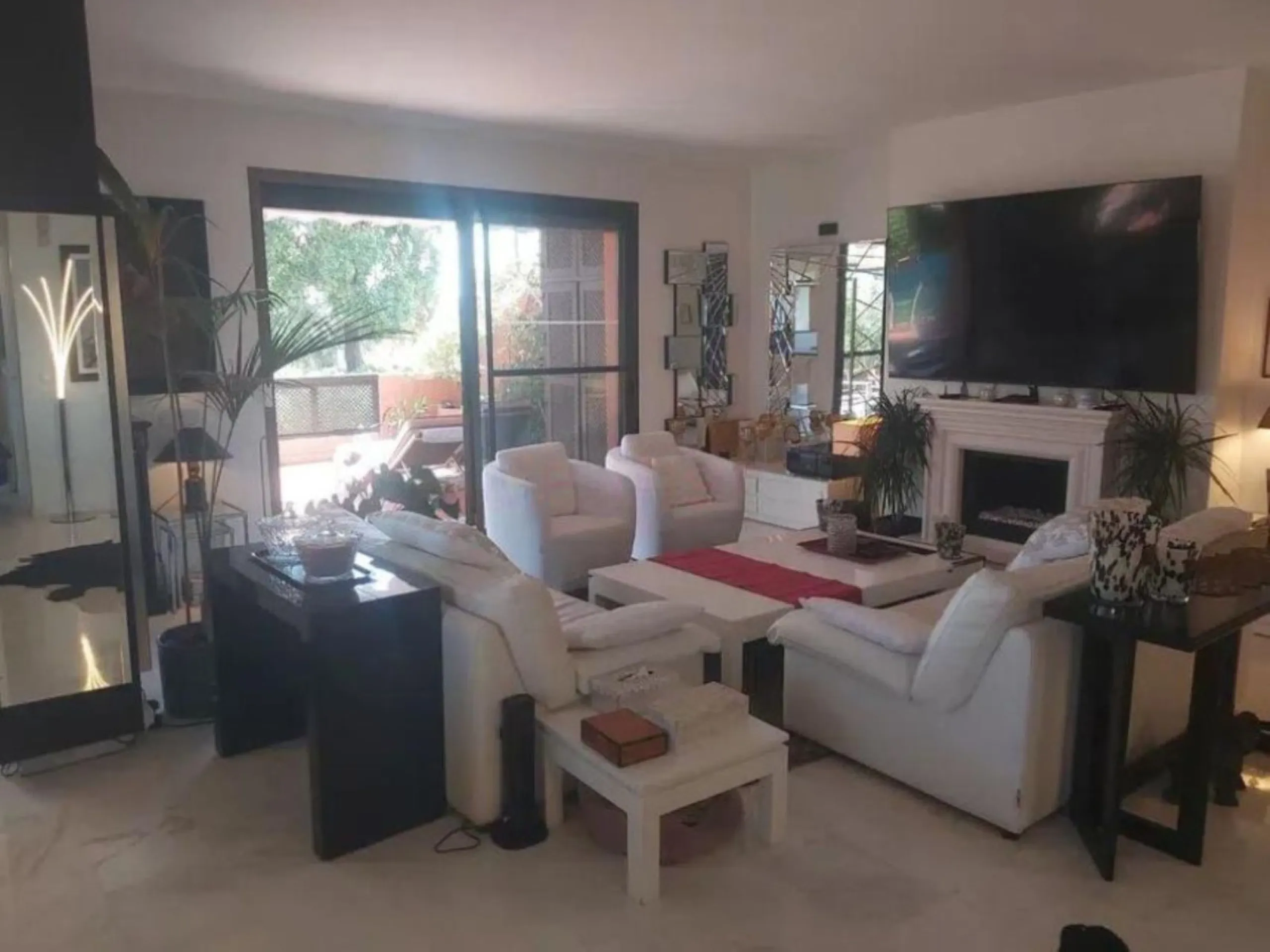 Апартамент средний этаж, Marbella, Costa del Sol