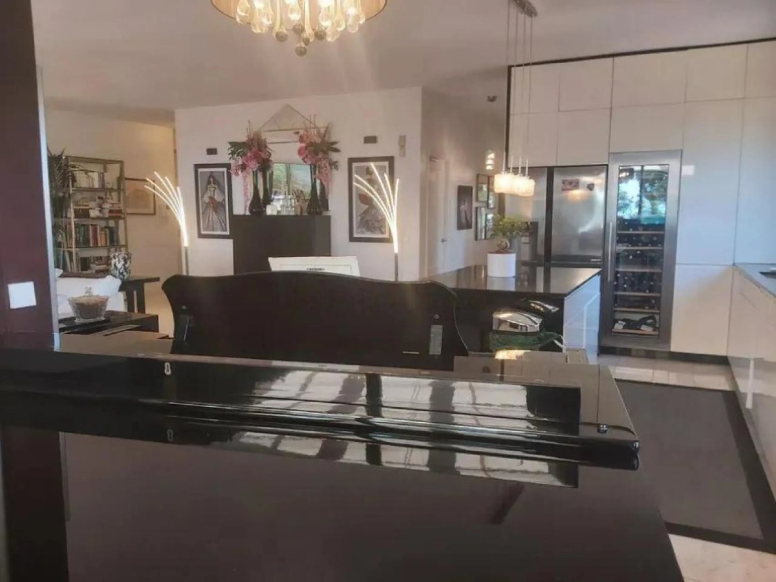 Апартамент средний этаж, Marbella, Costa del Sol