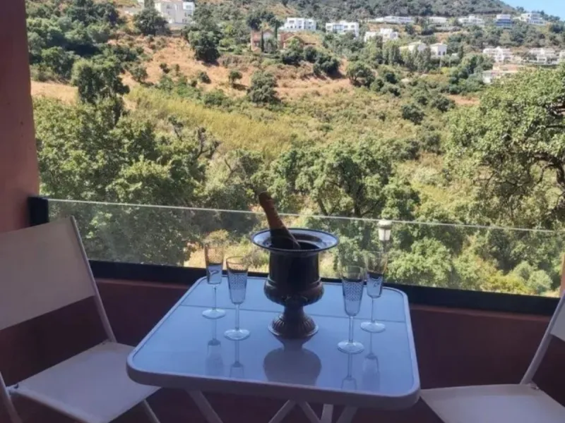 Апартамент средний этаж, Marbella, Costa del Sol