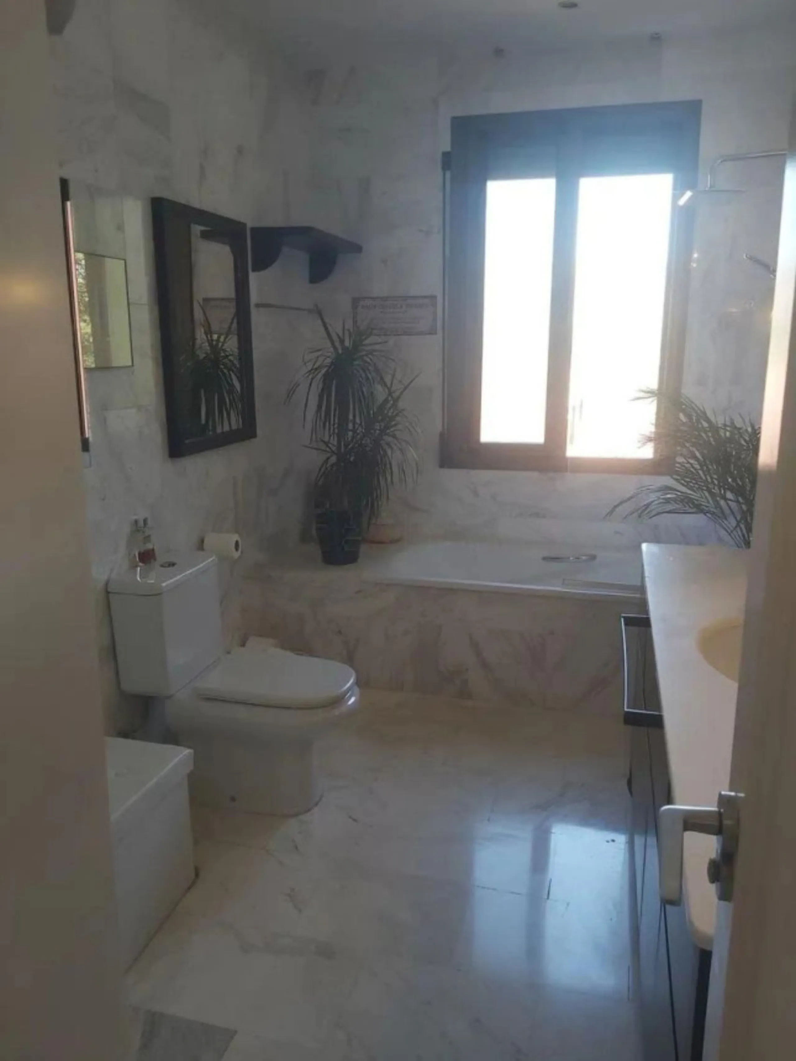Апартамент средний этаж, Marbella, Costa del Sol