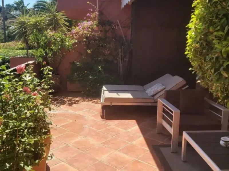 Апартамент средний этаж, Marbella, Costa del Sol