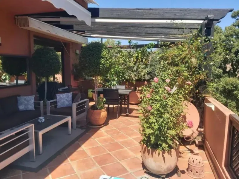 Апартамент средний этаж, Marbella, Costa del Sol