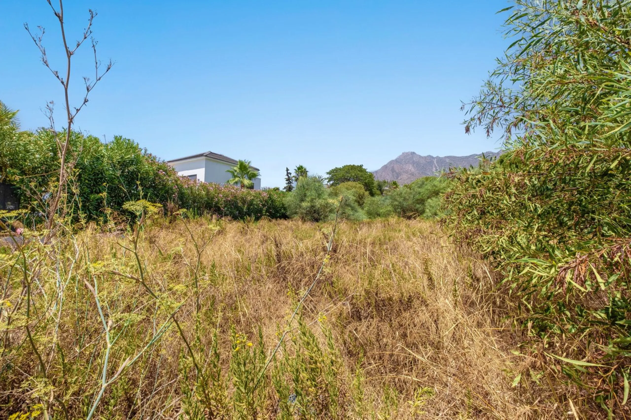 Discover the perfect opportunity to build your dream home in the prestigious area of Nagüeles, Marbella!