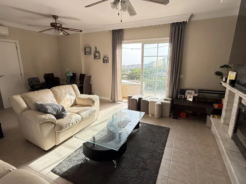 With incredible views down the valley to the coast of Málaga and the sea, this impressive, detached villa can be used as either a spacious family home or has the possibility of being a high-end B&B business.