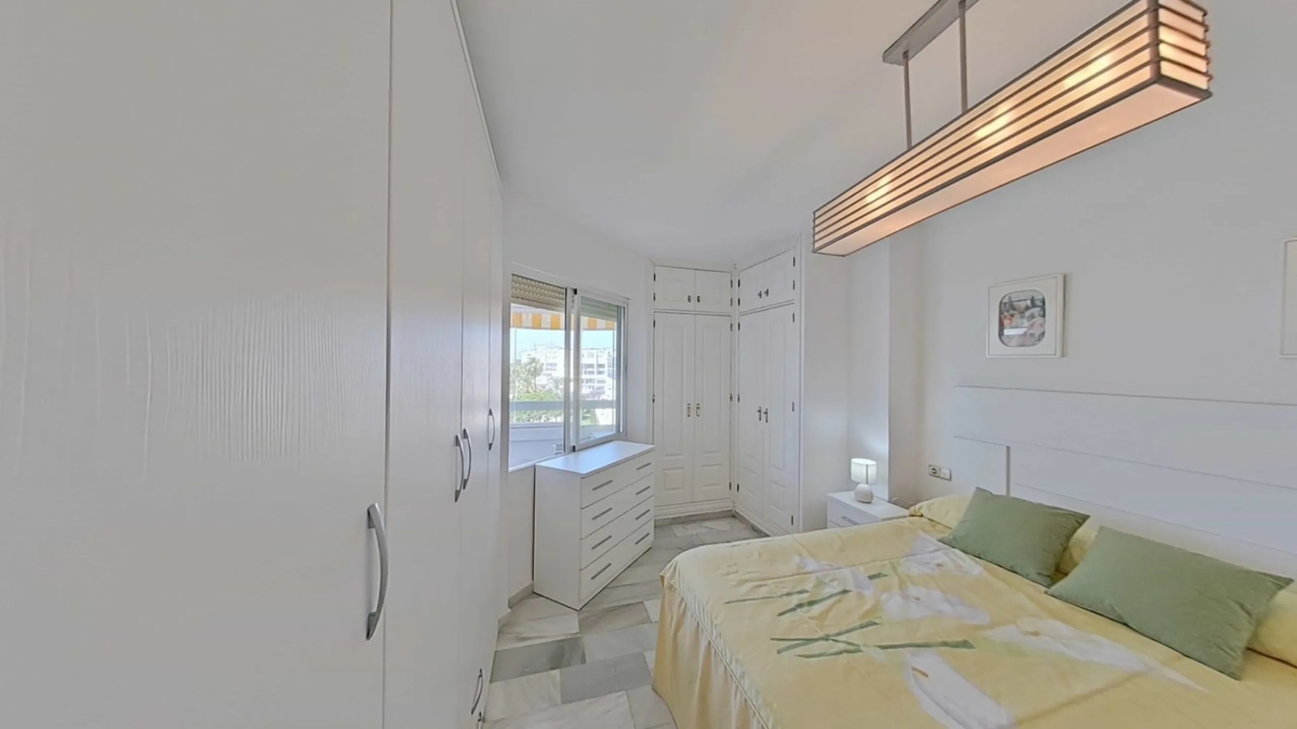 LA FONTANILLA!!!! APARTMENT WITH GARAGE, STORAGE ROOM, AND POOL!!! The best neighborhood located in the heart of Marbella. The apartment is on the sixth floor, facing southwest, which provides excellent natural light and includes hot/cold air conditioning