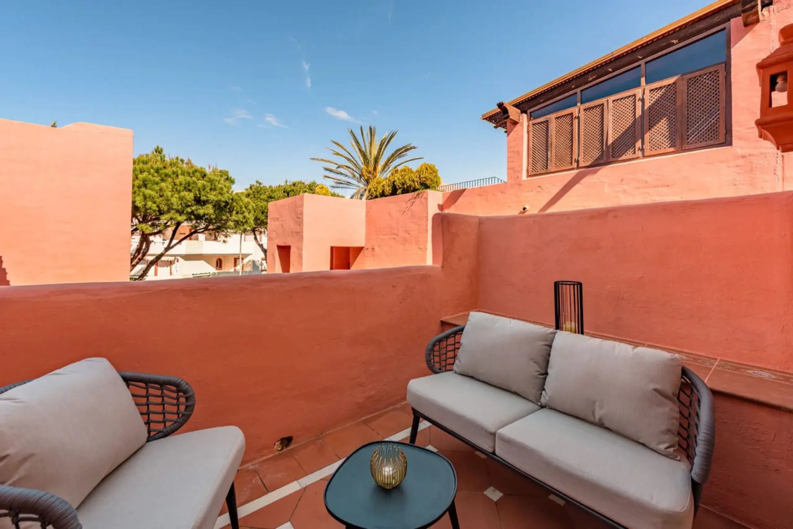 **This property has a tourist license and can be transfered to a new owner, if required.**
